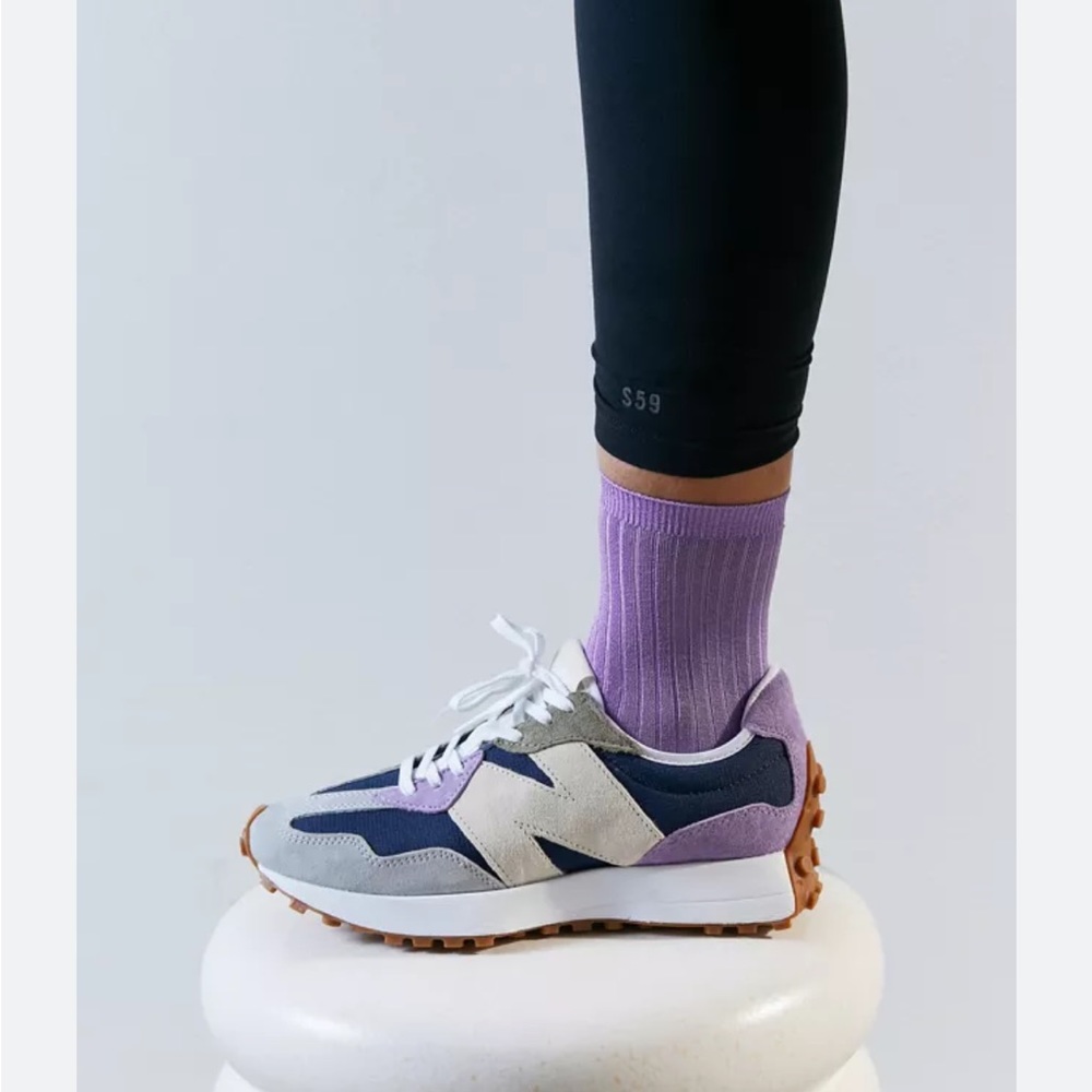New Balance 327 sneakers
